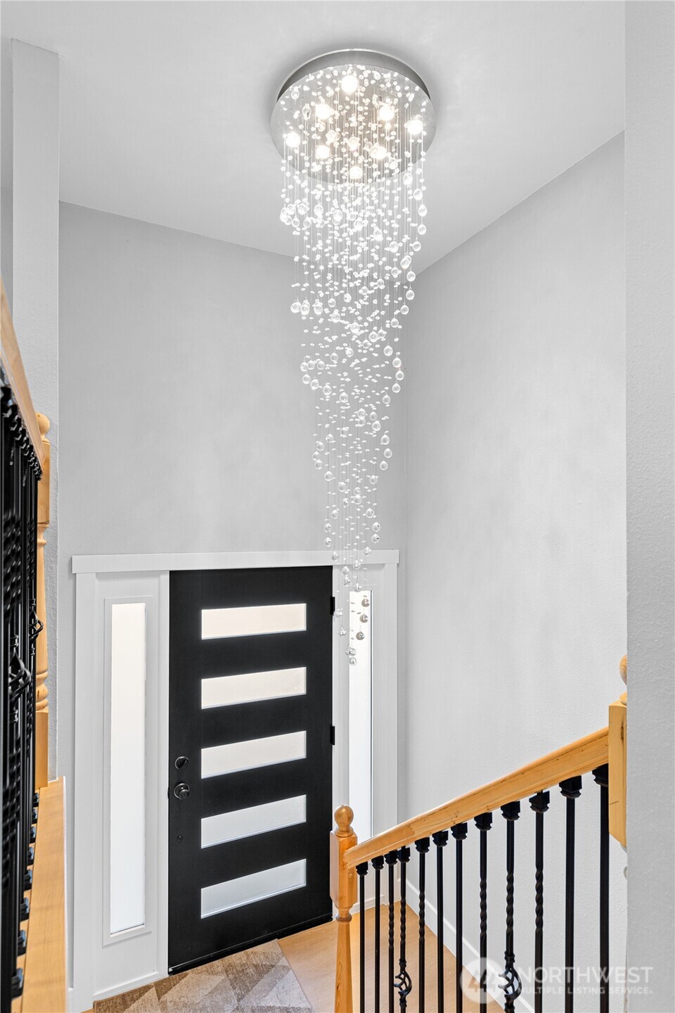 1112 Redmond Avenue NE