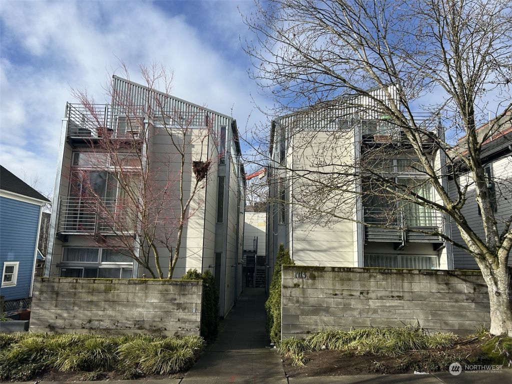 Photo of 1413 15th Avenue #7, Seattle, WA 98122 (MLS # 2328873)