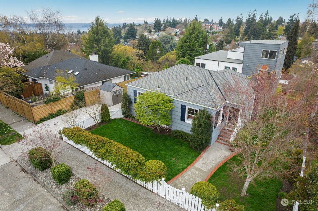 Photo of 4003 45th Avenue SW, Seattle, WA 98116 (MLS # 2057846)