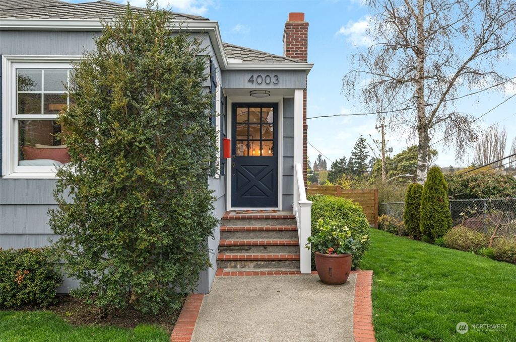Photo of 4003 45th Avenue SW, Seattle, WA 98116 (MLS # 2057846)