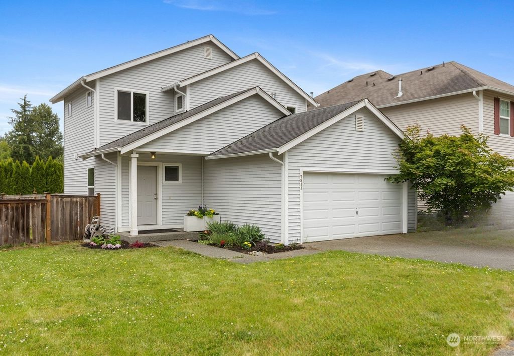 Photo of 7811 86th Drive NE, Marysville, WA 98270 (MLS # 2129357)