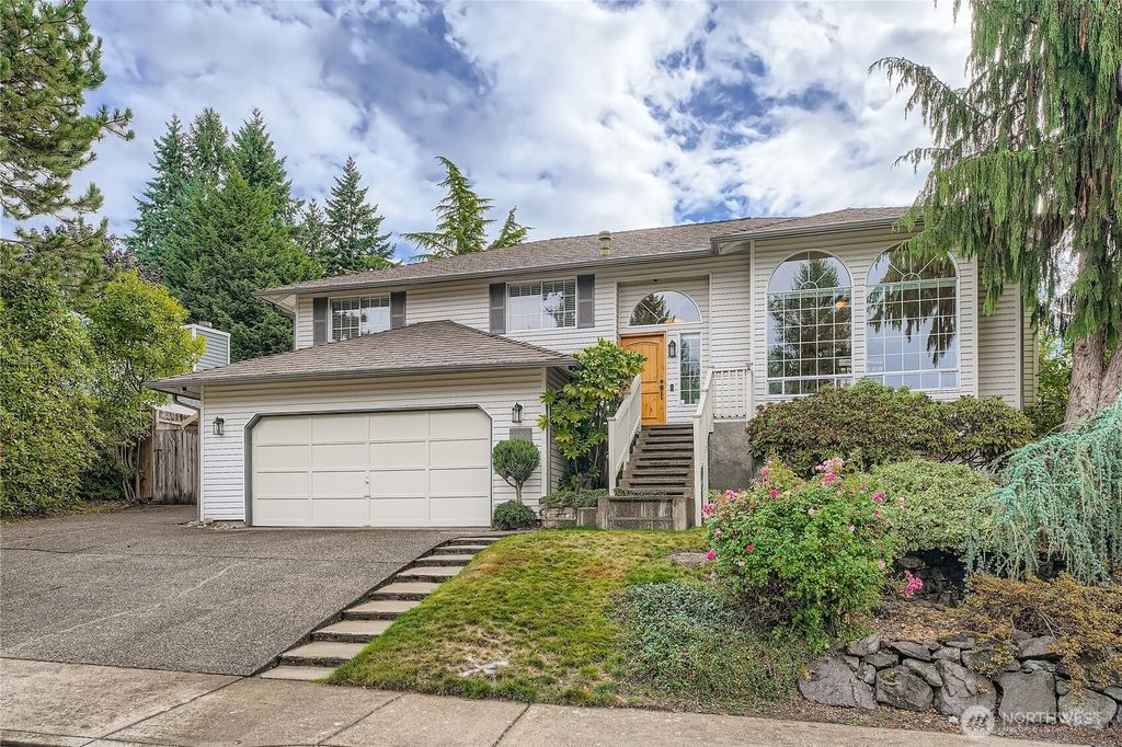 Photo of 1156 57th Drive SE, Auburn, WA 98092 (MLS # 2440161)