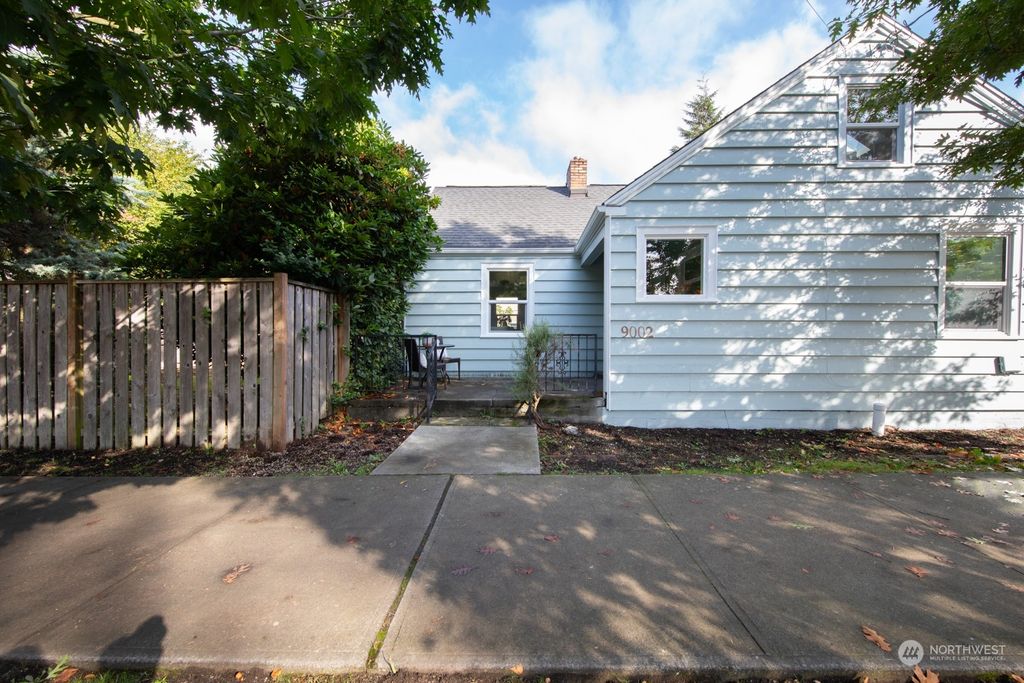 Photo of 9002 14th Avenue NW, Seattle, WA 98117 (MLS # 2160982)