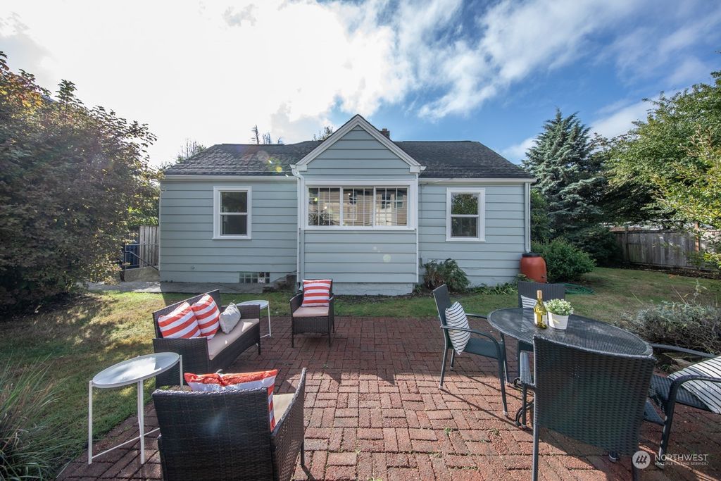 Photo of 9002 14th Avenue NW, Seattle, WA 98117 (MLS # 2160982)