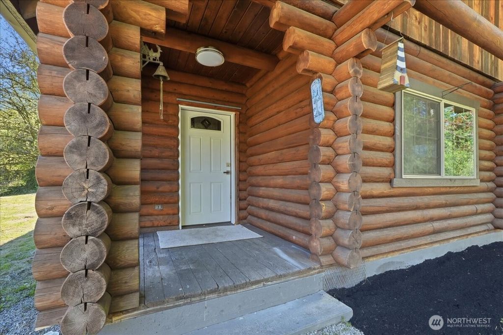 Photo of 11124 Mountain View Drive, Granite Falls, WA 98525 (MLS # 2513584)