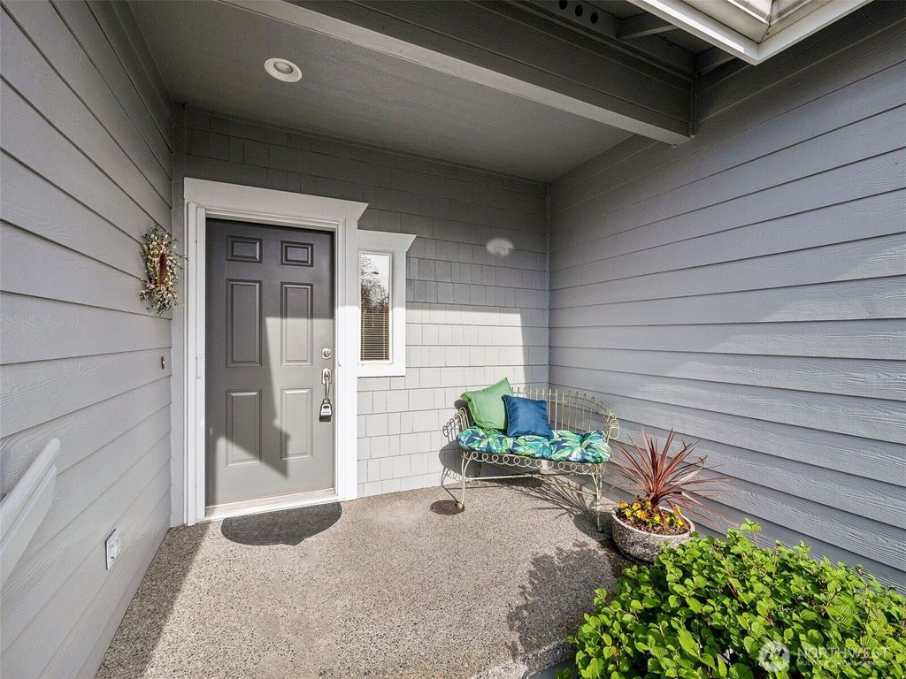 Photo of 16526 SE 256th Street #D2, Covington, WA 98042 (MLS # 2362250)