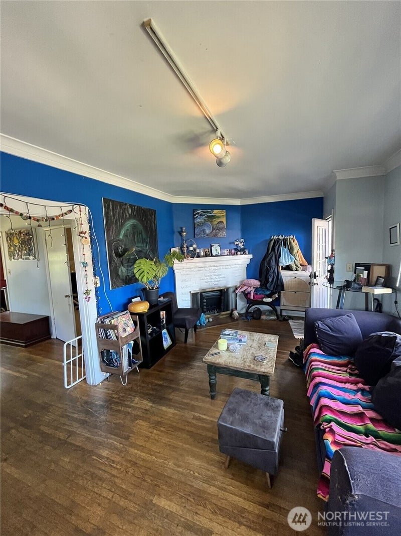 1010 Bellevue Court E
