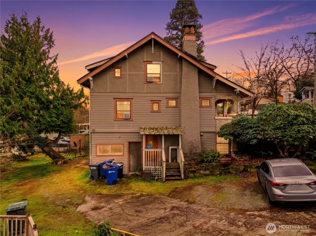 Photo of 12260 Des Moines Memorial Drive S, Seattle, WA 98168 (MLS # 2480428)