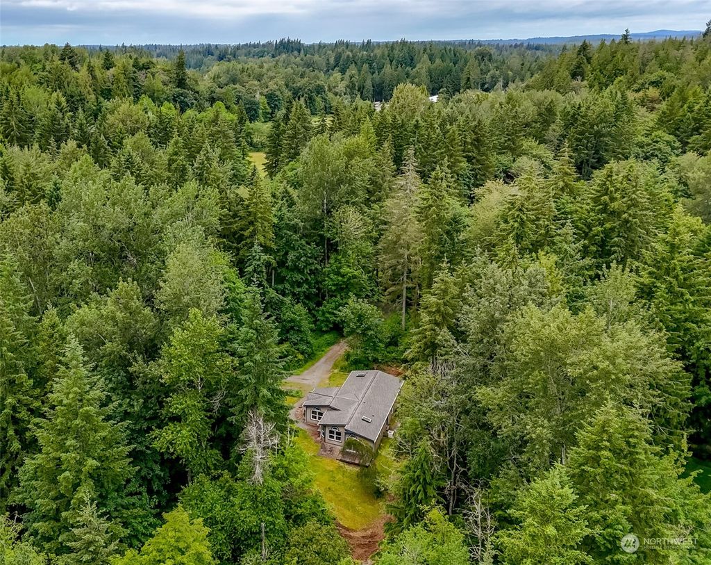 Photo of 17105 SE 354th Place, Auburn, WA 98092 (MLS # 2251548)