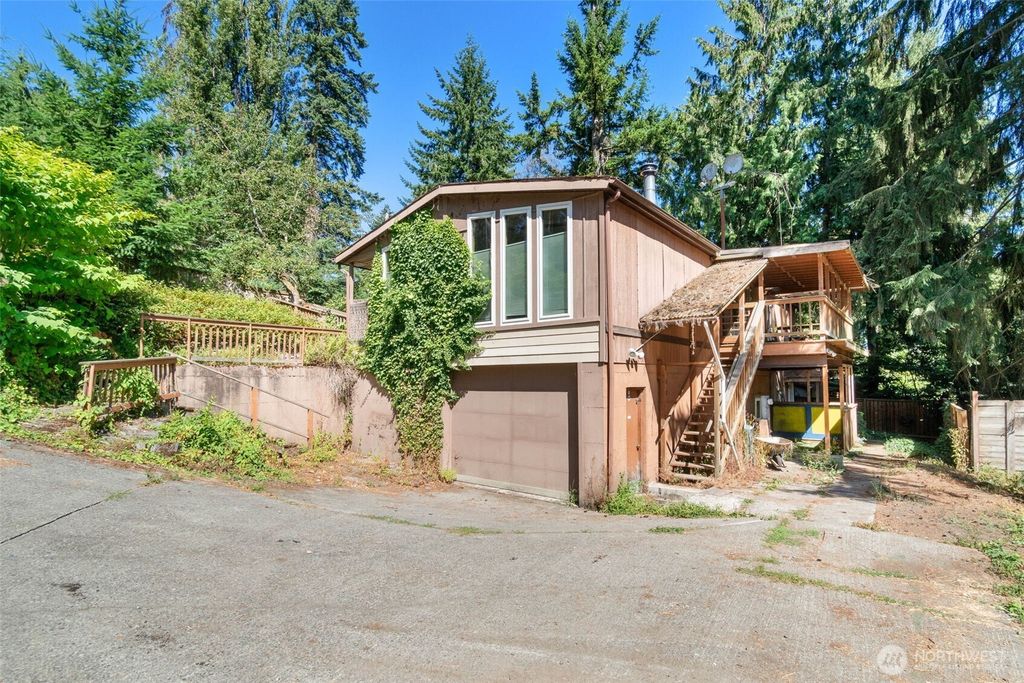 Photo of 18800 15th Avenue NE, Shoreline, WA 98155 (MLS # 2414889)