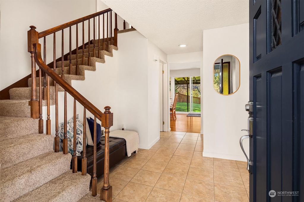 Photo of 4333 157th Place SE, Bellevue, WA 98006 (MLS # 2206510)