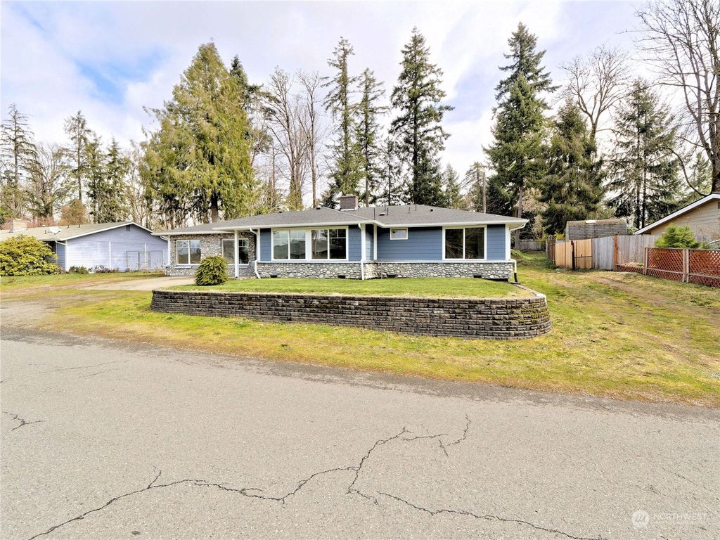 Photo of 26646 214th Avenue SE, Maple Valley, WA 98038 (MLS # 2052806)
