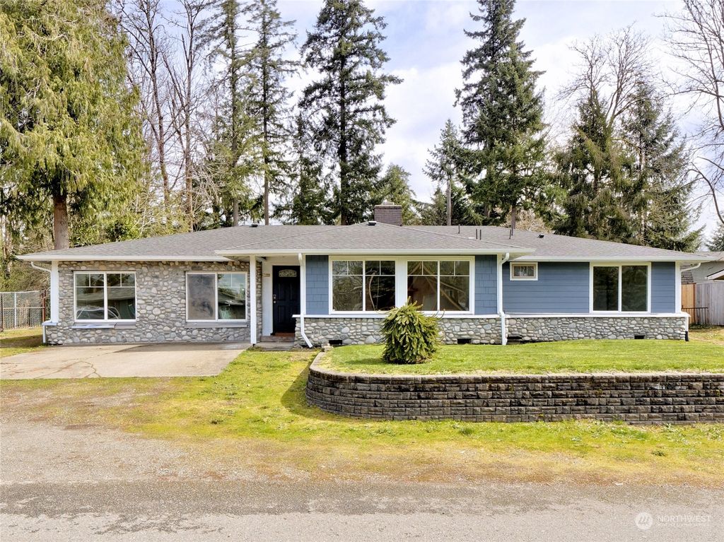 Photo of 26646 214th Avenue SE, Maple Valley, WA 98038 (MLS # 2052806)