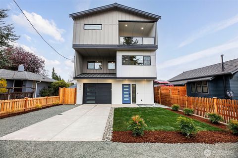 Photo of 329 N 103rd Street, Seattle, WA 98133 (MLS # 2451184)