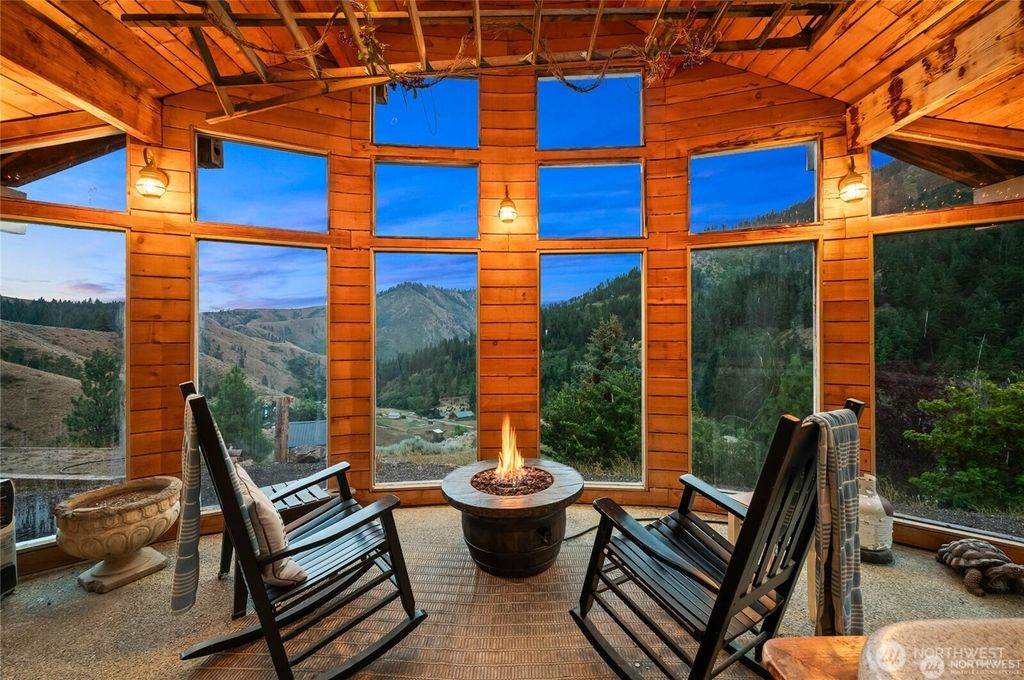 Photo of 9505 Plateau Road, Cashmere, WA 98815 (MLS # 2503427)