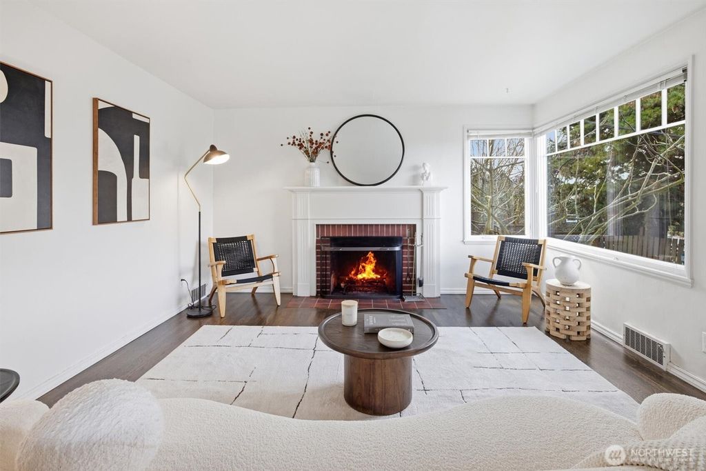 Photo of 1215 W Armour Street, Seattle, WA 98119 (MLS # 2491488)