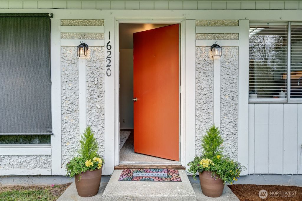 Photo of 16220 SE 132nd Street, Renton, WA 98059 (MLS # 2507812)