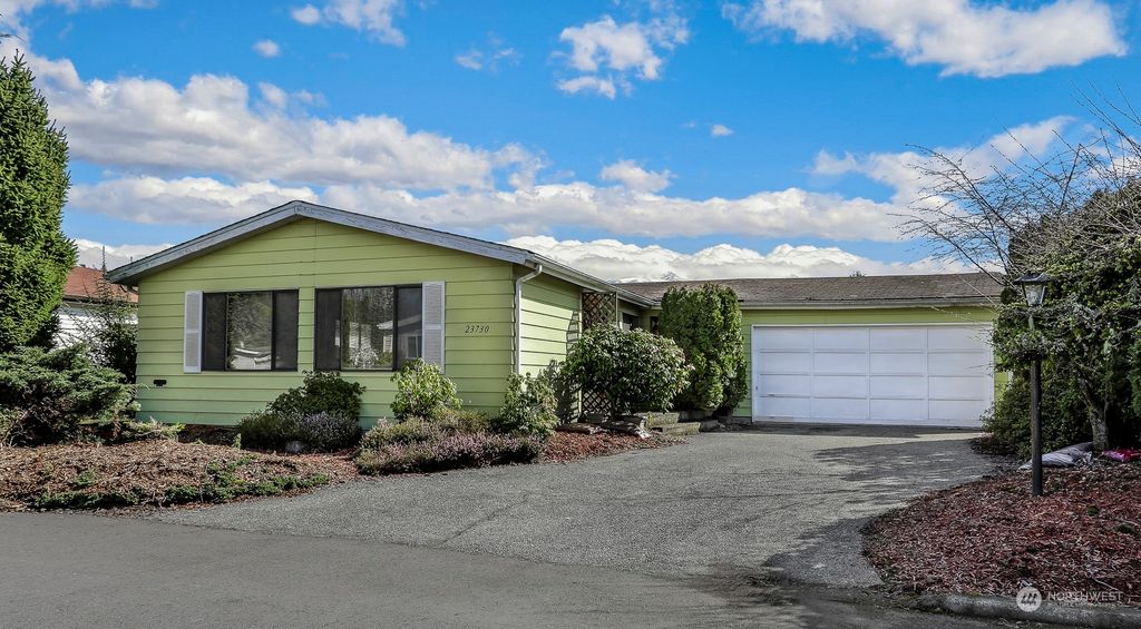 Photo of 23730 Vista View Avenue, Bothell, WA 98021 (MLS # 2044956)