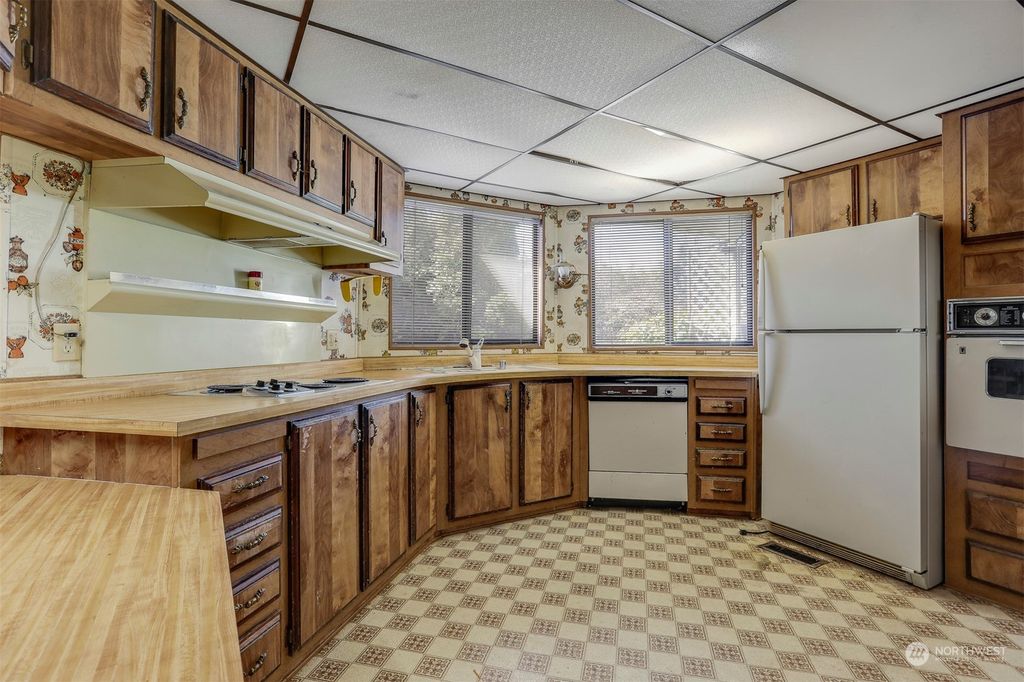 Photo of 23730 Vista View Avenue, Bothell, WA 98021 (MLS # 2044956)
