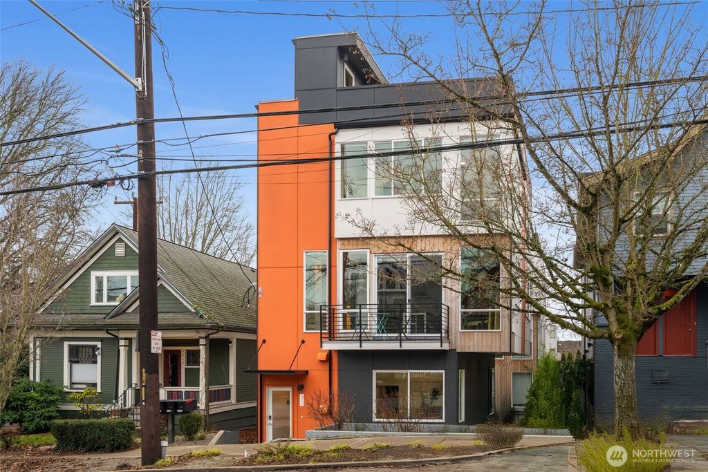 Photo of 2515 E Yesler Way #A, Seattle, WA 98122 (MLS # 2468008)