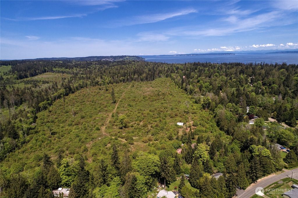 Photo of 12426 NE Phillip Drive S, Kingston, WA 98346 (MLS # 2525160)