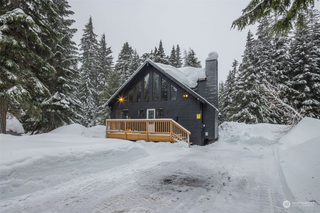 Photo of 1051 Yellowstone Road, Snoqualmie Pass, WA 98068 (MLS # 2023475)
