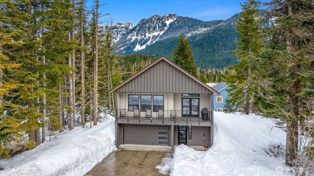 Photo of 210 Keechelus Drive, Snoqualmie Pass, WA 98068 (MLS # 2331433)