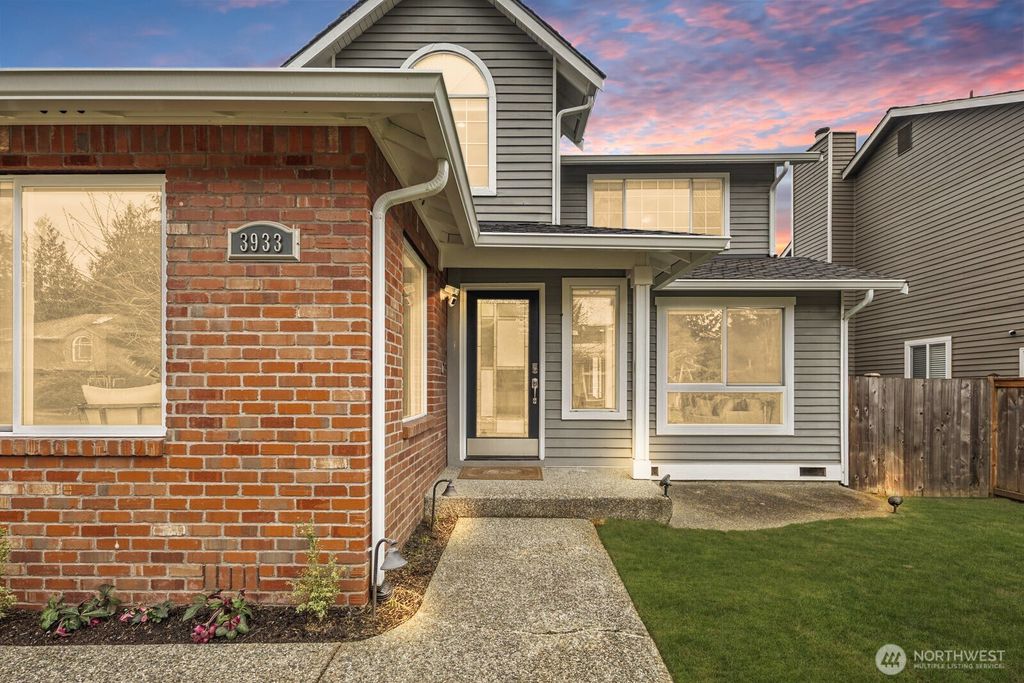 Photo of 3933 119th Place SE, Everett, WA 98208 (MLS # 2482178)