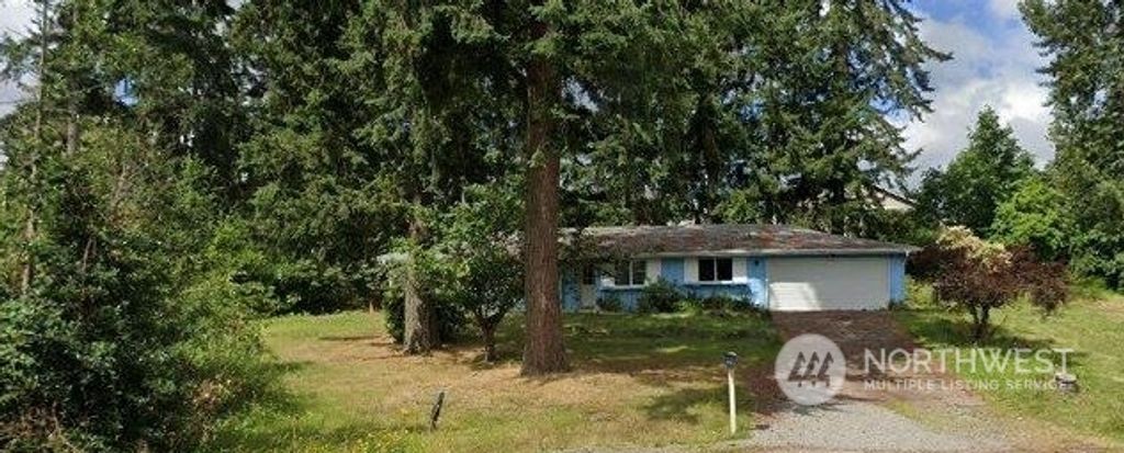 Photo of 4901 NE 1st Street, Renton, WA 98059 (MLS # 2297393)