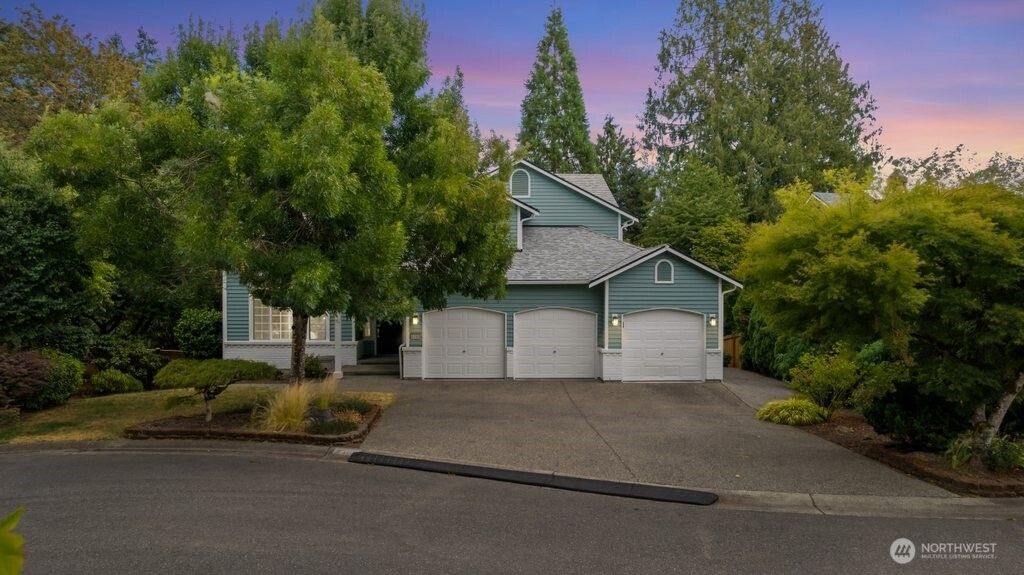 Photo of 9306 138th Court NE, Redmond, WA 98052 (MLS # 2421567)