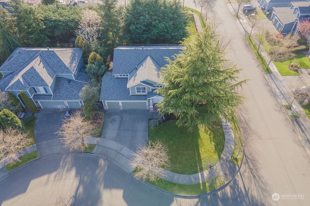 Photo of 19229 NE 86th Place, Bothell, WA 98011 (MLS # 2054136)