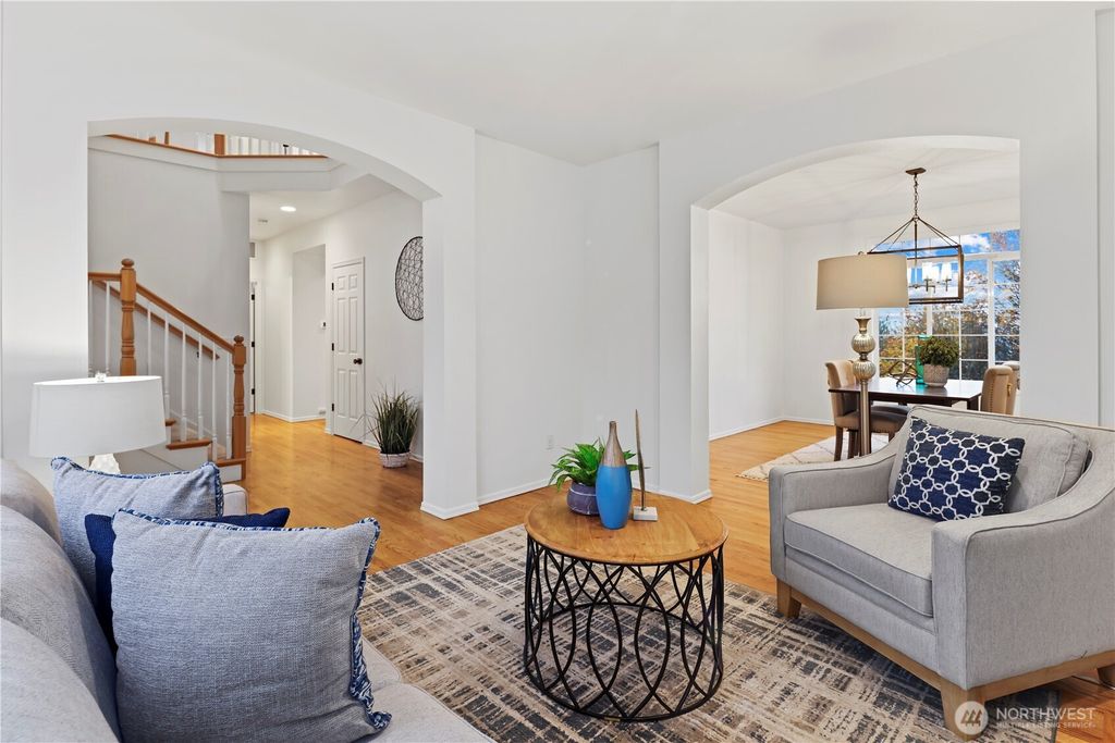 Photo of 15516 129th Avenue NE, Woodinville, WA 98072 (MLS # 2455042)