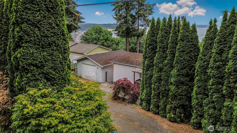 675 Vesper Way