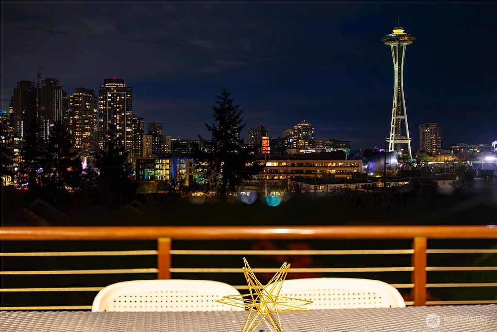 Photo of 564 Ward Street #A, Seattle, WA 98109 (MLS # 2377597)