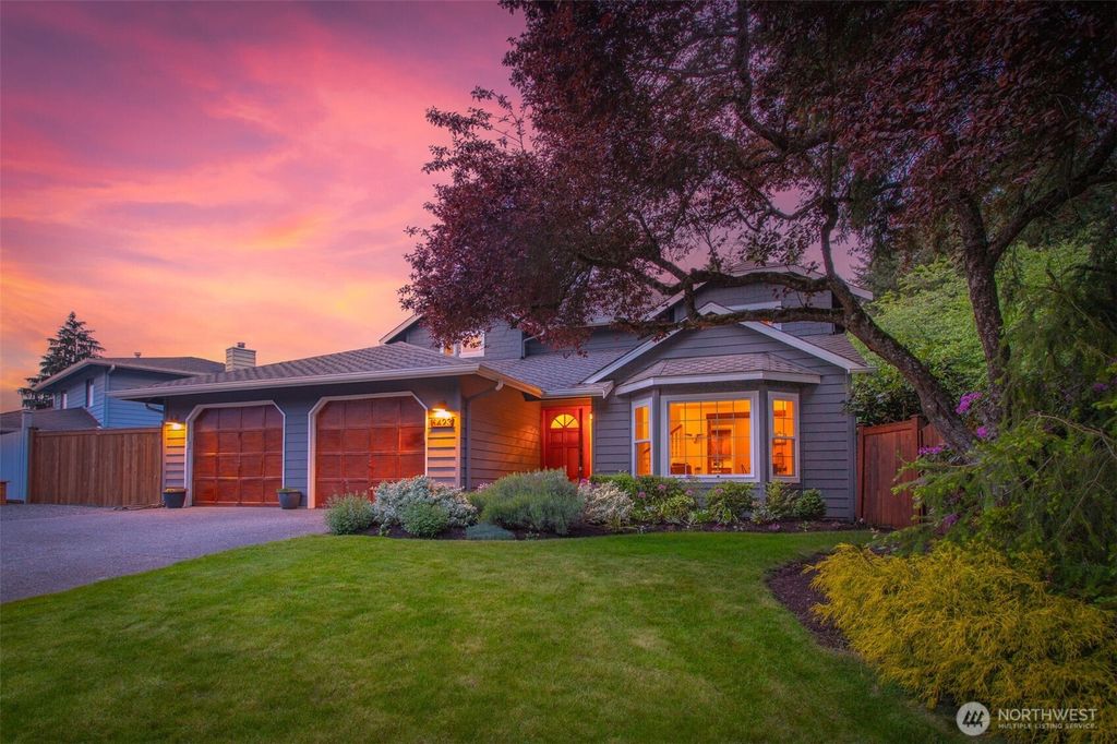 Photo of 6423 138th Place SE, Snohomish, WA 98296 (MLS # 2376988)