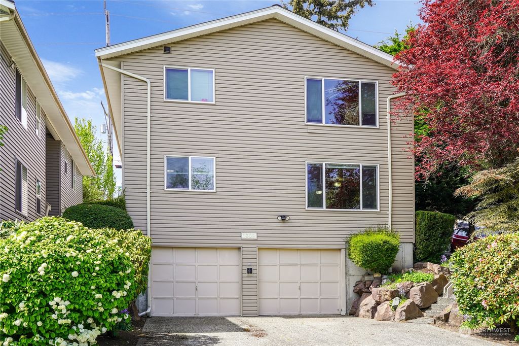 Photo of 1302 Chestnut Street #1, Everett, WA 98201 (MLS # 2227747)