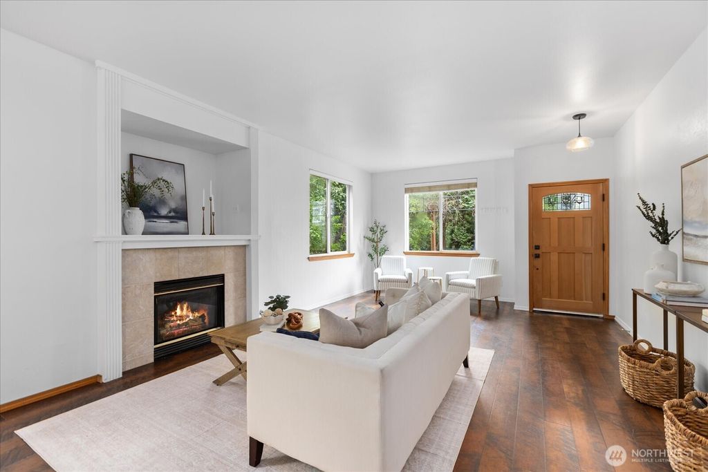 Photo of 19414 77th Place NE, Kenmore, WA 98028 (MLS # 2544816)