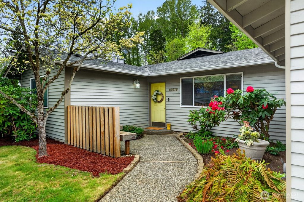 Photo of 16616 133rd Place SE, Renton, WA 98058 (MLS # 2512673)