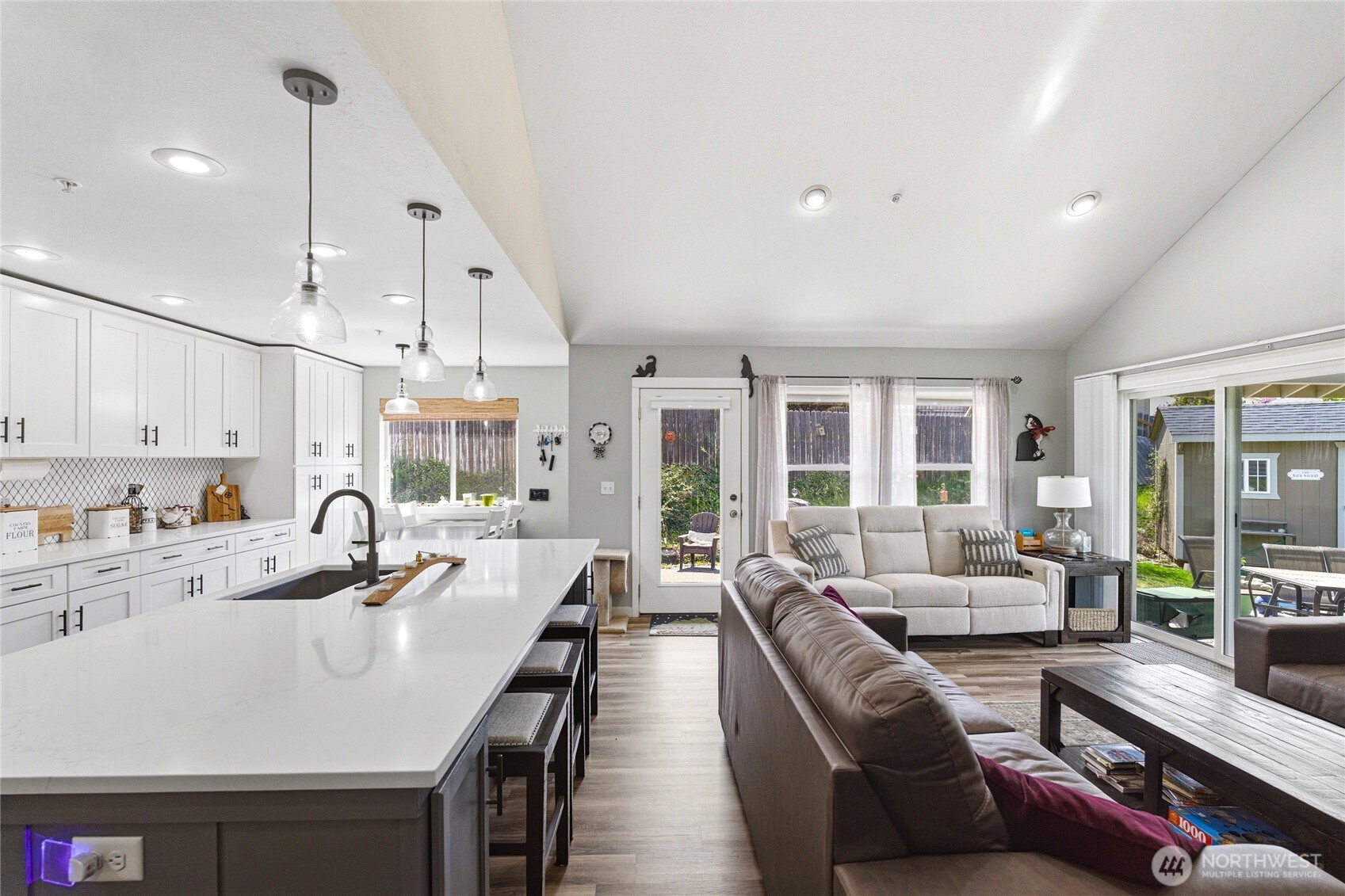 1364 Tractor Loop Road