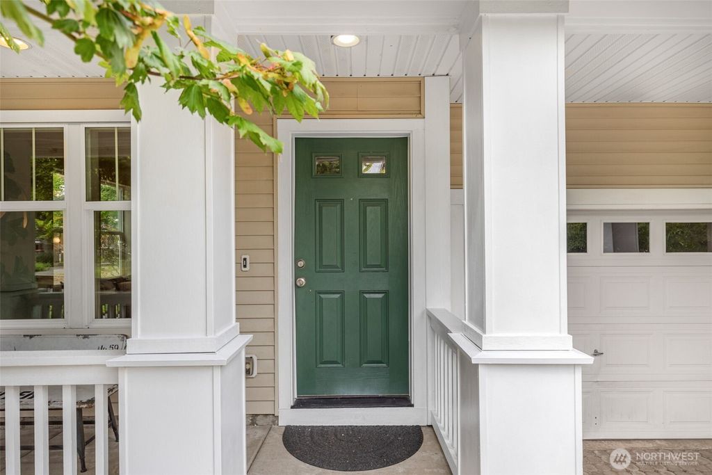 Photo of 2818 SW Graham Street, Seattle, WA 98126 (MLS # 2426587)