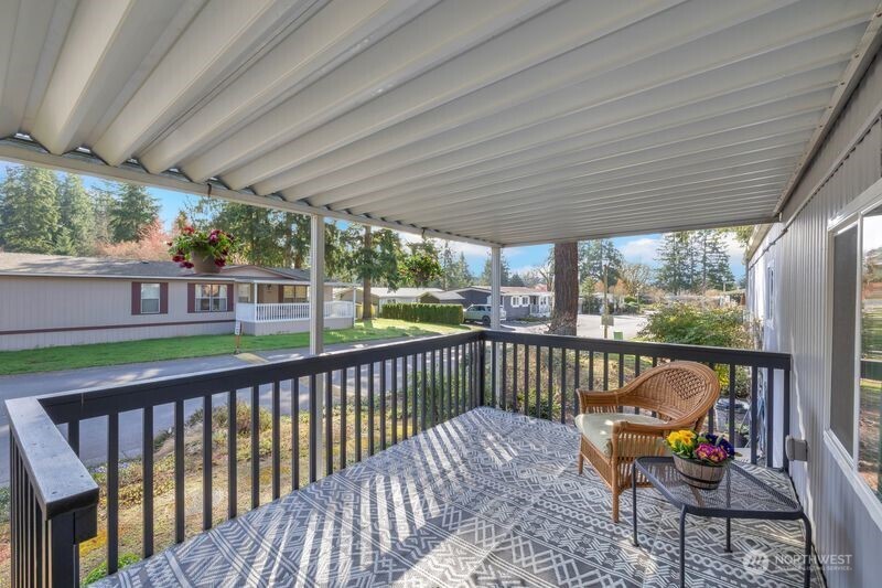 18425 NE 95th Street 82