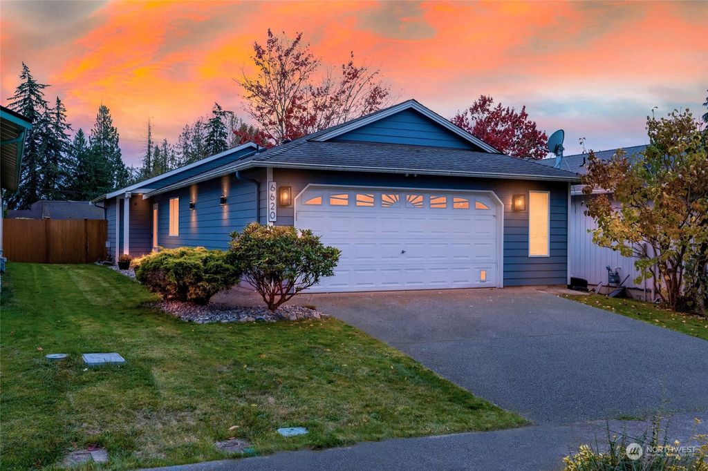 Photo of 6620 78th Place NE, Marysville, WA 98270 (MLS # 2305597)
