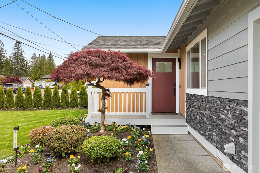 Photo of 130 105th Street SE, Everett, WA 98208 (MLS # 2404757)