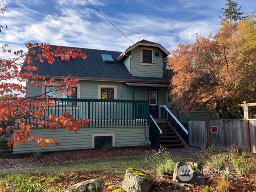 Photo of 1400 NE 86th St Street, Seattle, WA 98115 (MLS # 2309194)