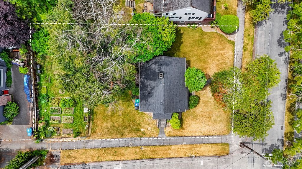 Photo of 403 W Dravus Street, Seattle, WA 98119 (MLS # 2398089)