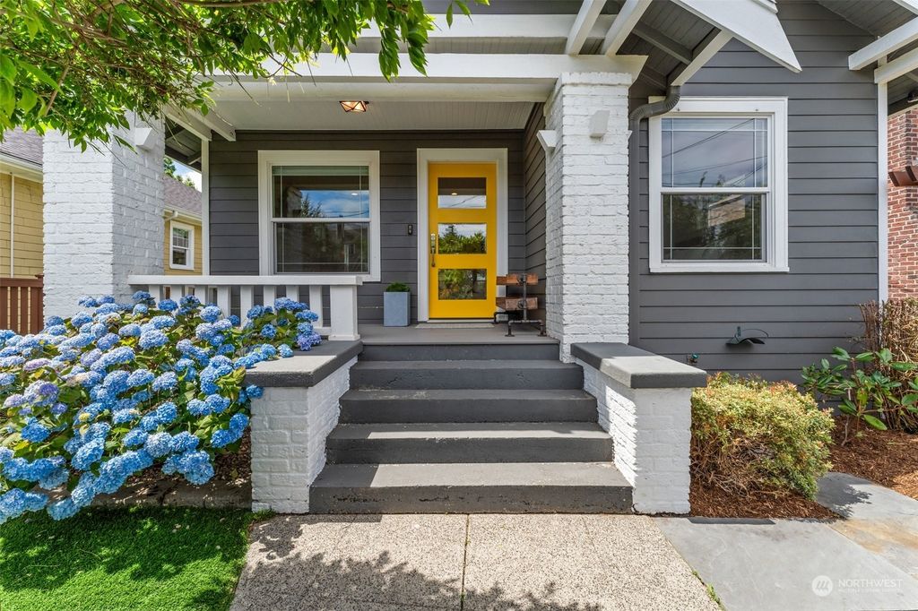 Photo of 5811 1st Avenue NE, Seattle, WA 98105 (MLS # 2272918)