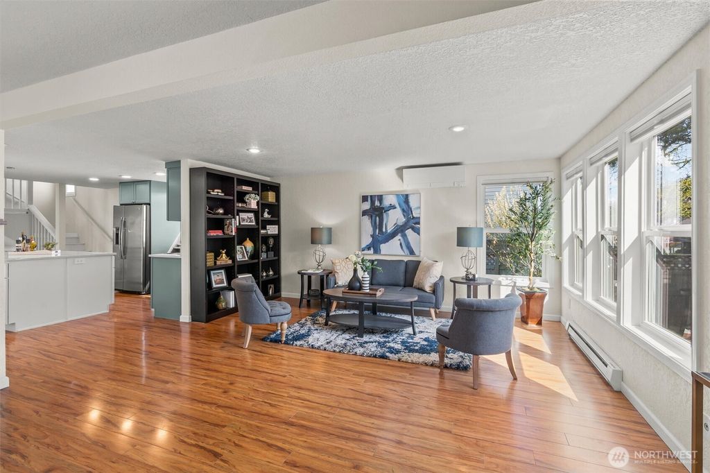 Photo of 8109 15th Avenue SW, Seattle, WA 98106 (MLS # 2535317)