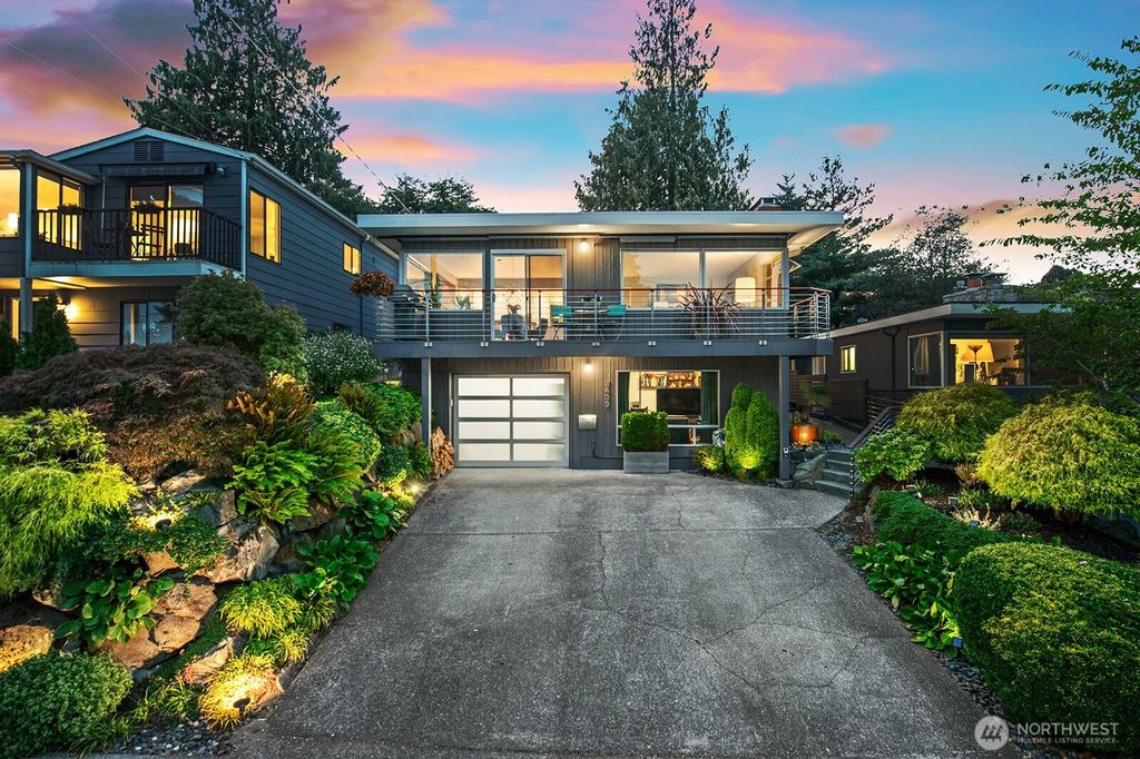 Photo of 3439 24th Avenue W, Seattle, WA 98199 (MLS # 2484466)