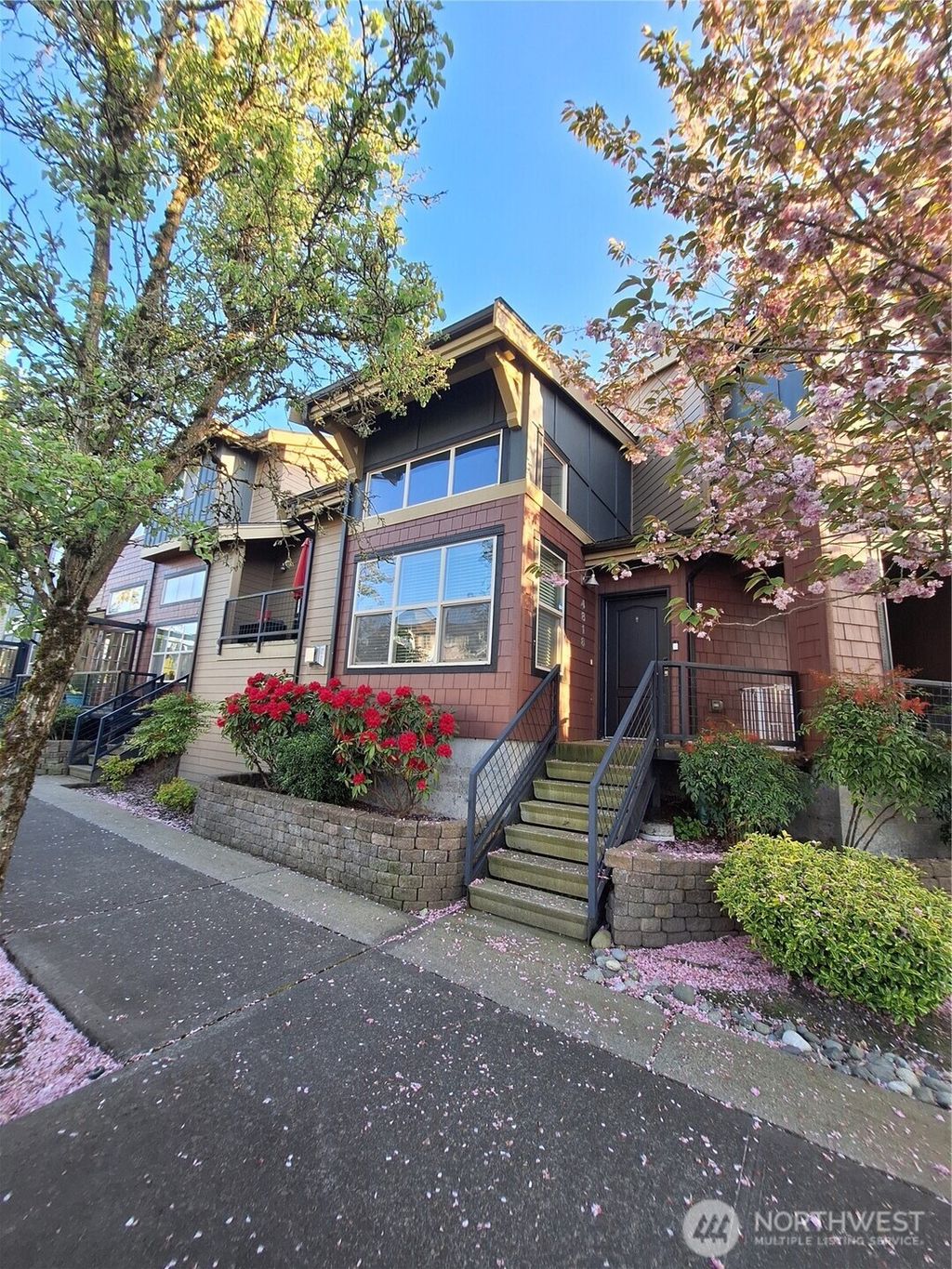 Photo of 4818 Pointes Drive, Mukilteo, WA 98275 (MLS # 2424377)