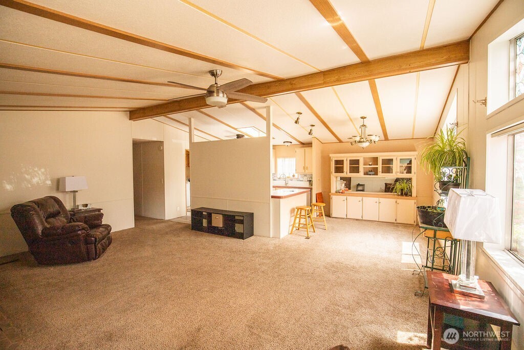1361 NE Goldie Road 17